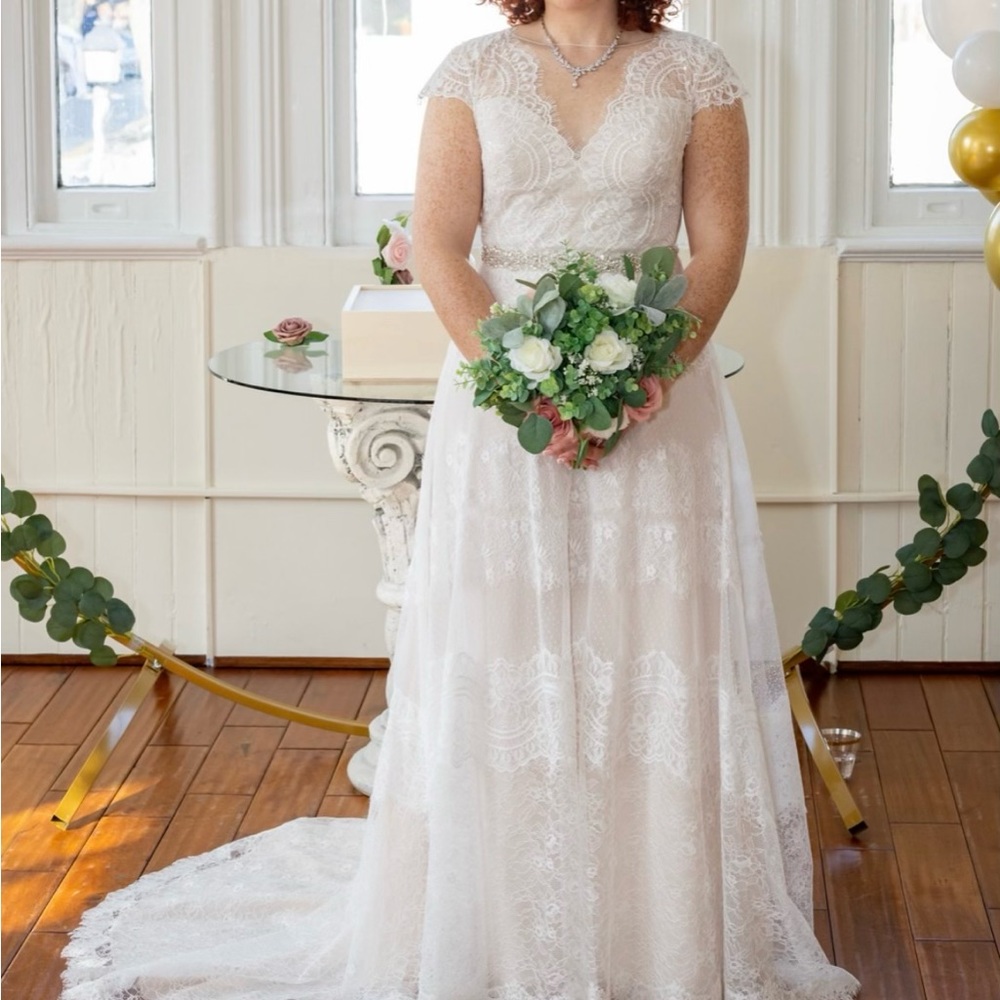 Petite Wedding Dress Size 6